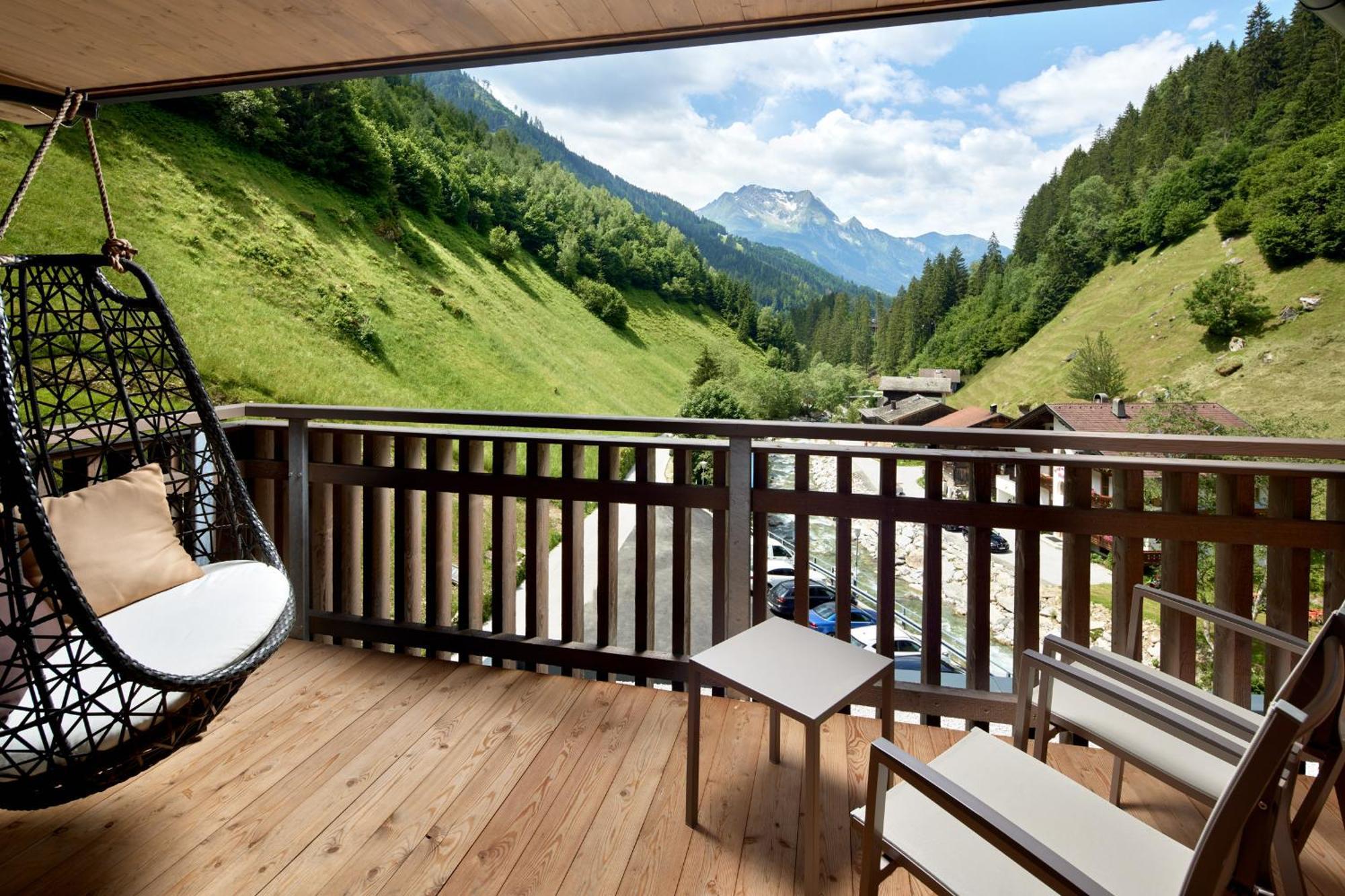 Zillergrundrock Luxury Mountain Resort Mayrhofen Exterior photo