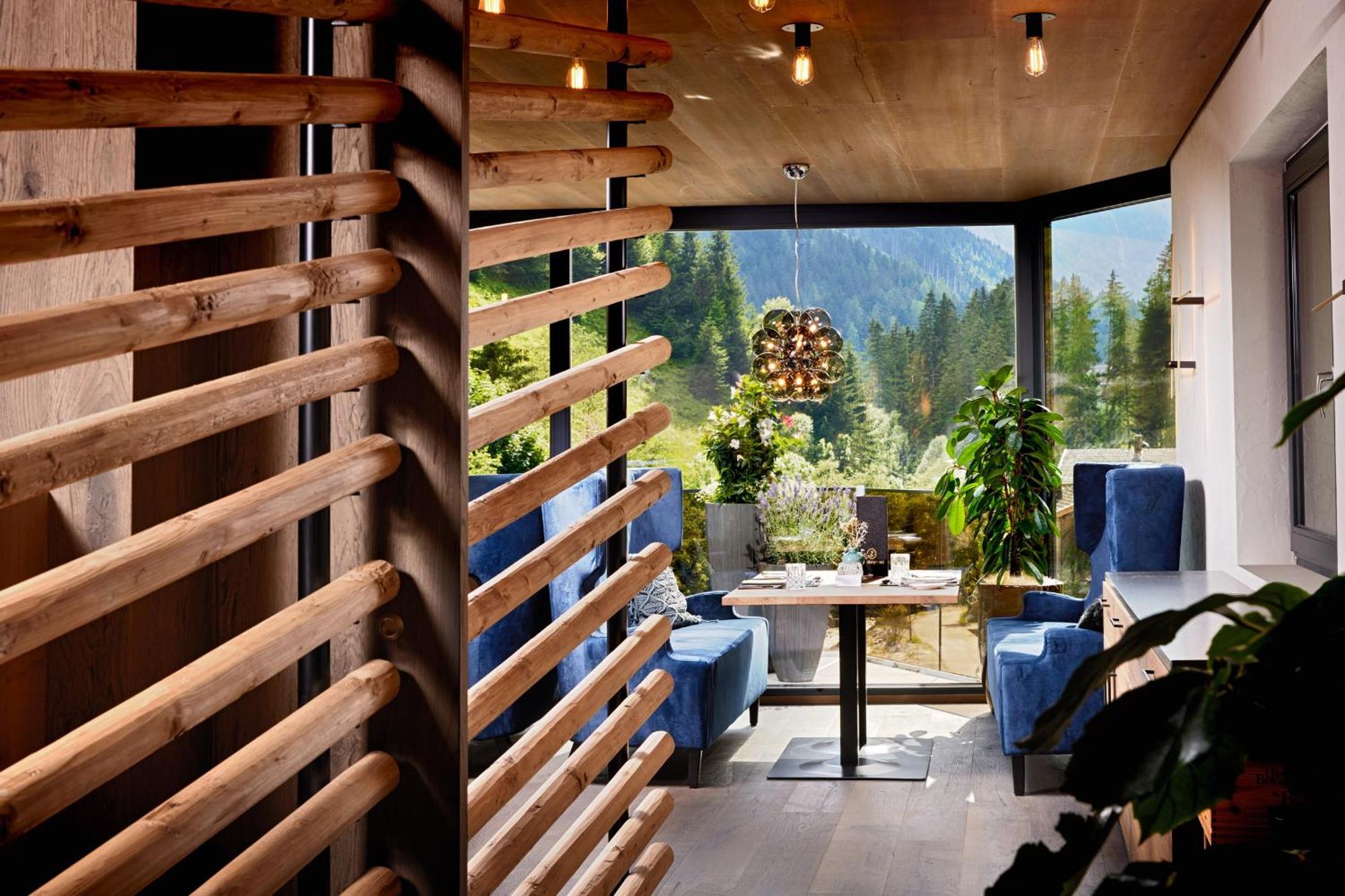 Zillergrundrock Luxury Mountain Resort Mayrhofen Exterior photo